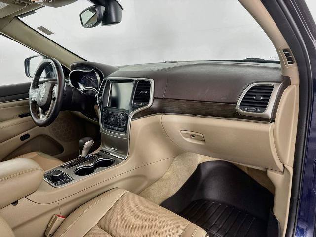 Used 2017 Jeep Grand Cherokee Overland AWD/4WD image 31