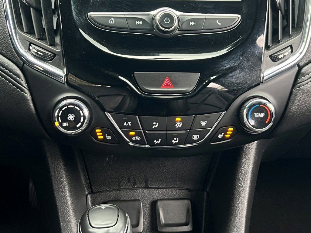 Used 2017 Chevrolet Cruze Premier w/ RS Package image 21
