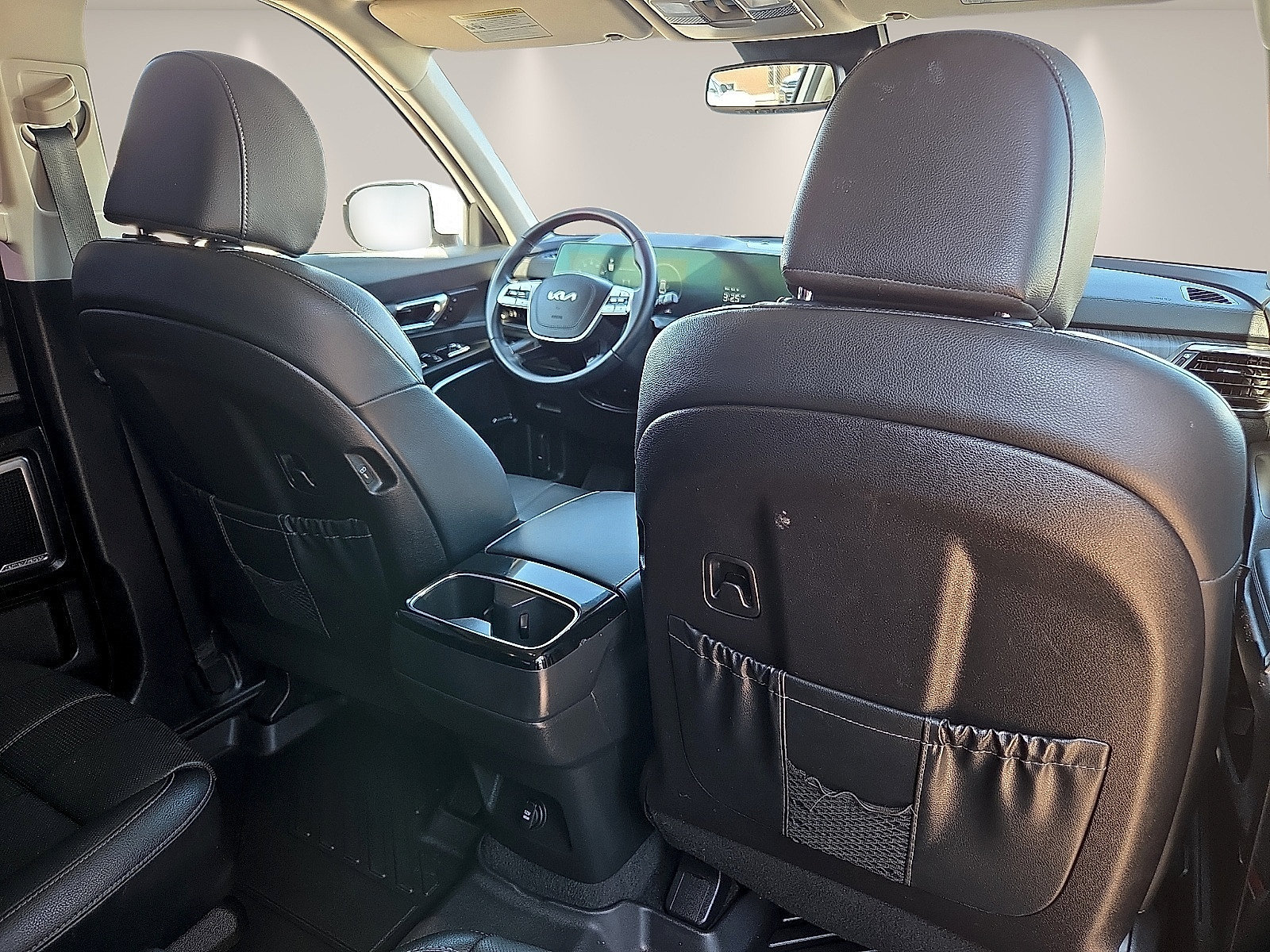 Used 2024 Kia Telluride SX FWD image 11