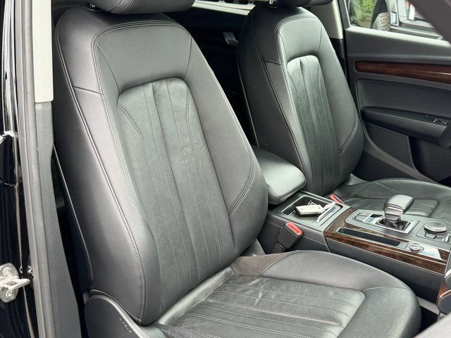 Used 2019 Audi Q5 2.0T Premium AWD/4WD image 17