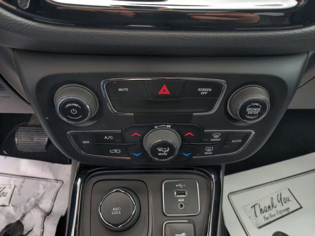 Used 2019 Jeep Compass Limited image 41