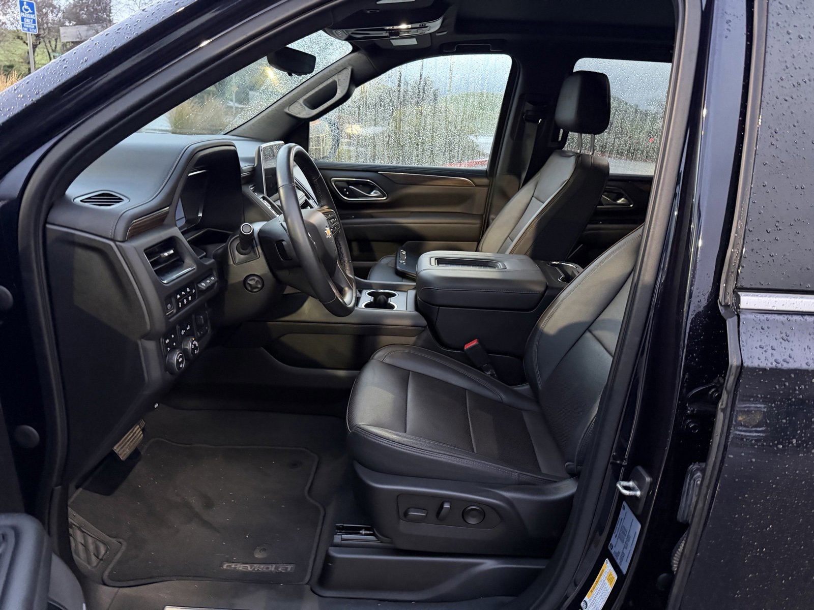 Used 2022 Chevrolet Tahoe High Country image 10