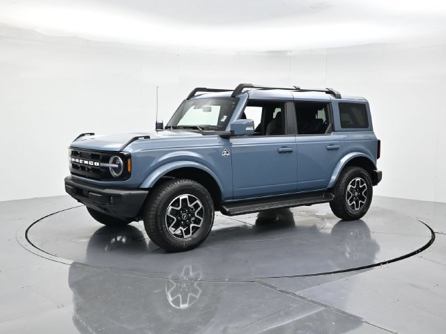 Certified 2025 Ford Bronco Outer Banks AWD/4WD image 6
