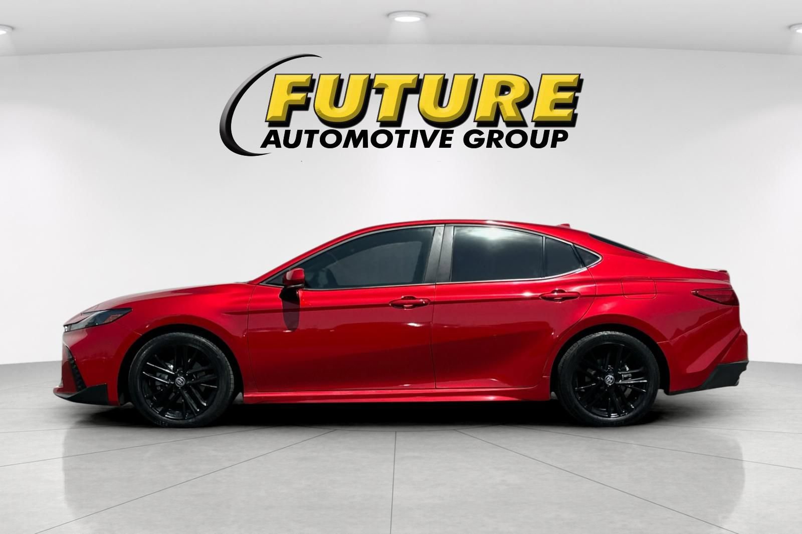 Used 2025 Toyota Camry SE w/ Multimedia Upgrade Package FWD image 6