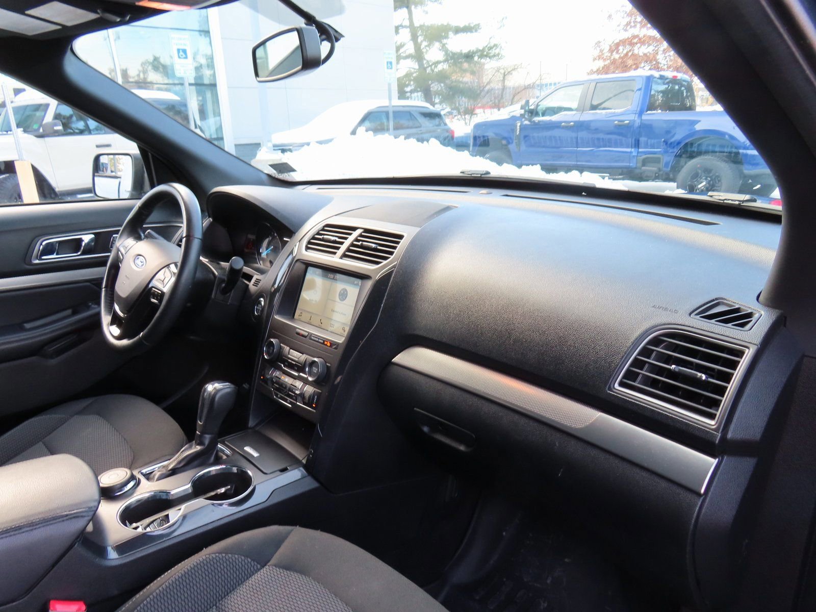 Certified 2018 Ford Explorer XLT w/ Equipment Group 201A image 14