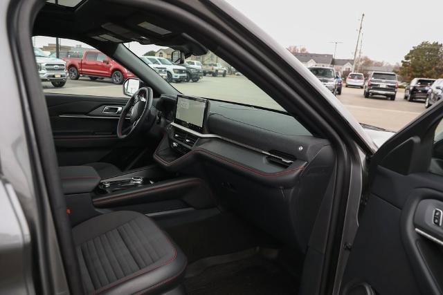 Certified 2025 Ford Explorer ST-Line w/ Premium Package image 40