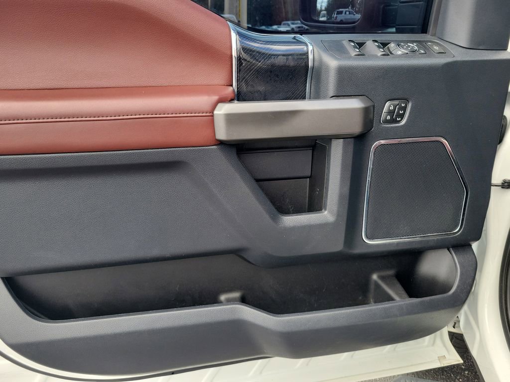 Certified 2022 Ford F350 Platinum w/ FX4 Off-Road Package image 12