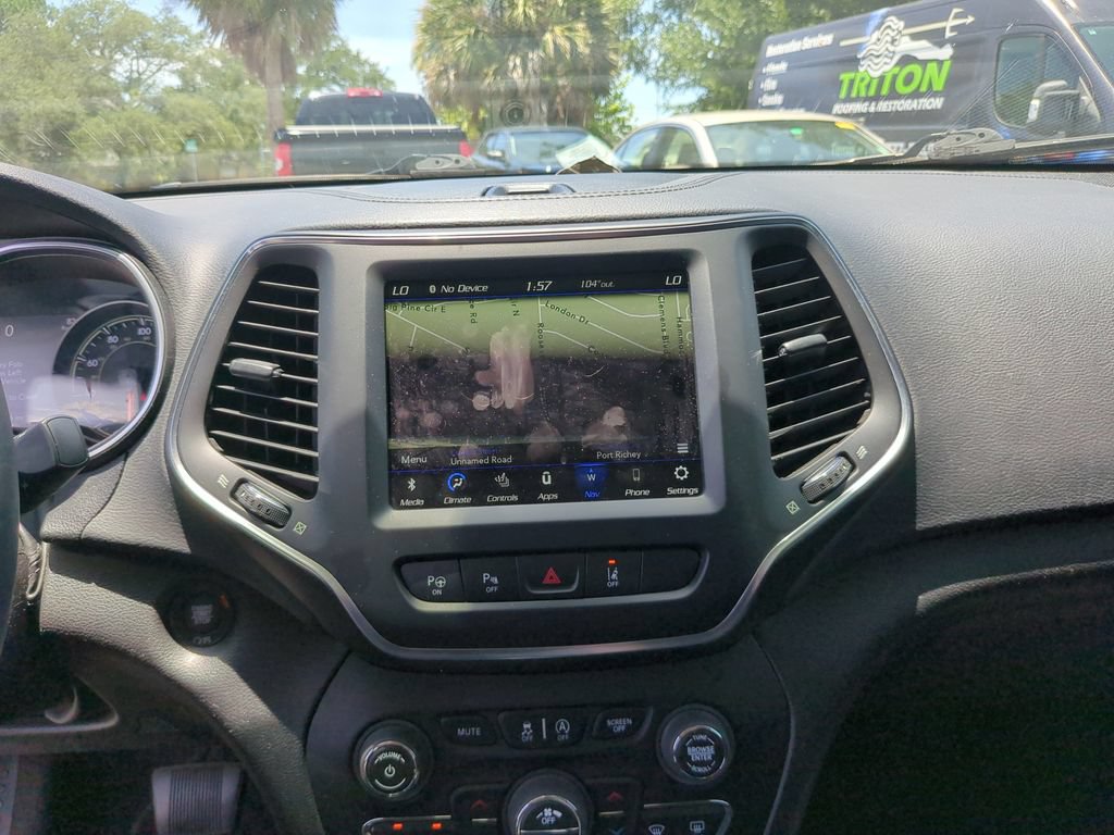 Used 2023 Jeep Cherokee Altitude Lux AWD/4WD image 21