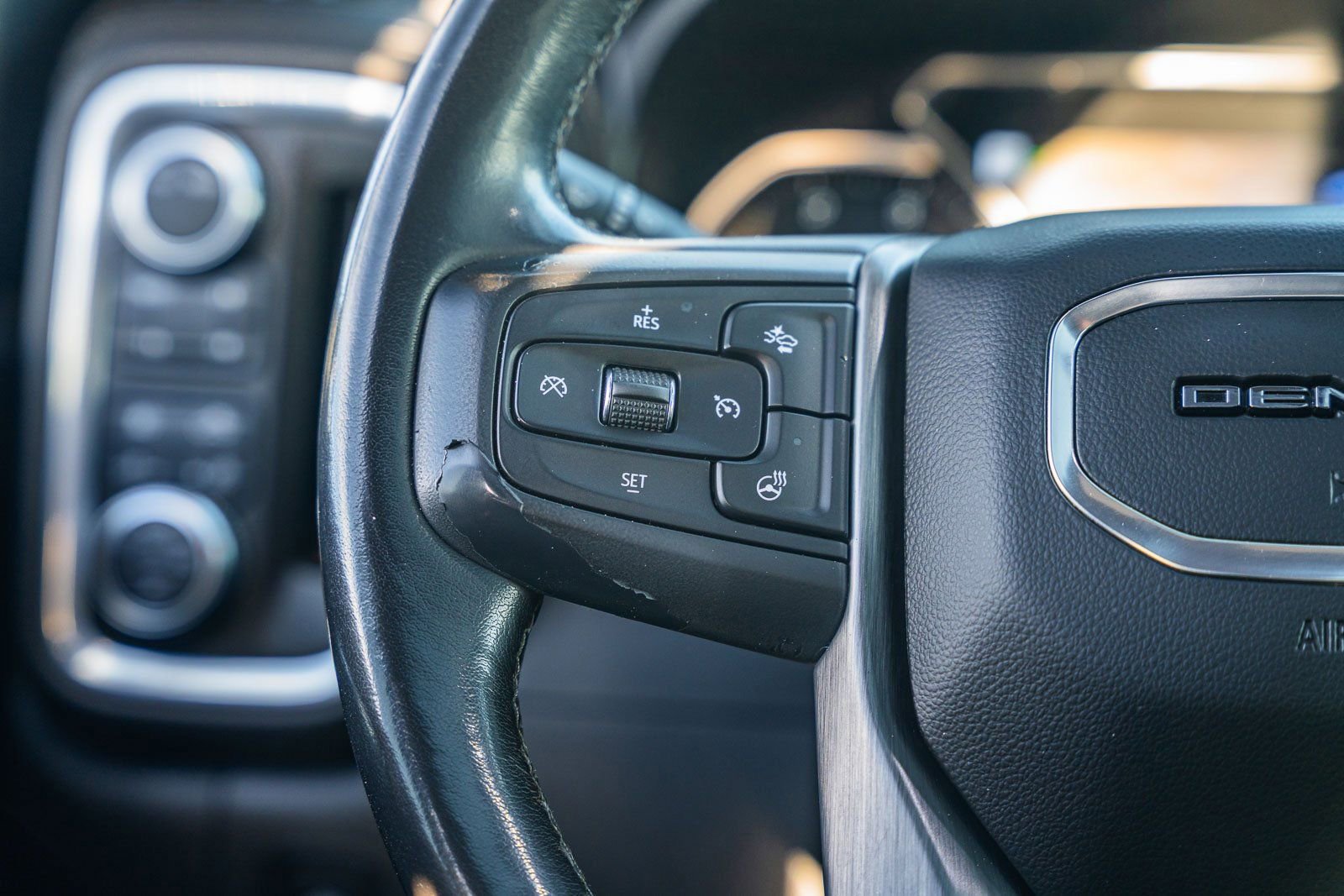 Used 2022 GMC Sierra 2500 Denali image 31