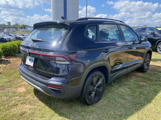 Used 2025 Volkswagen Taos S FWD image 7