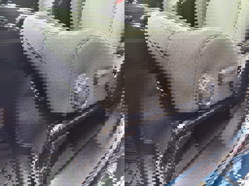 Used 2025 Jeep Gladiator Sport image 16