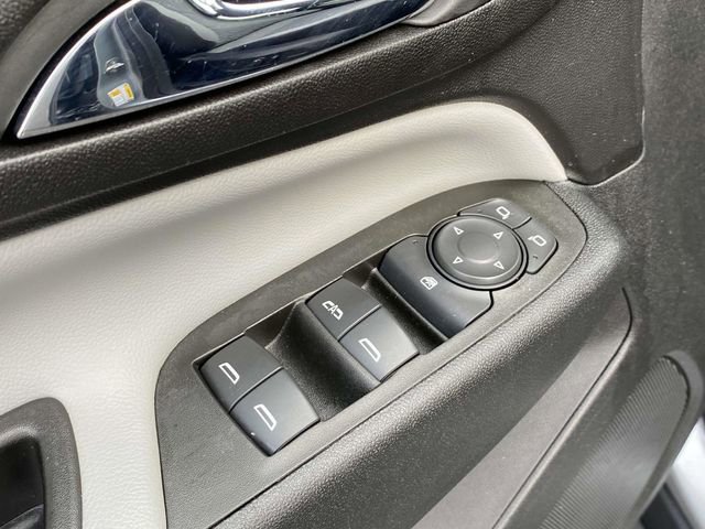 Used 2023 Chevrolet Equinox LS w/ LS Convenience Package image 19