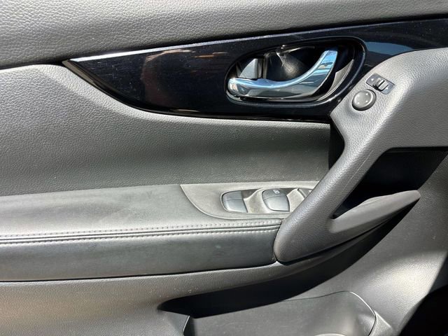 Used 2019 Nissan Rogue Sport SV AWD/4WD image 11