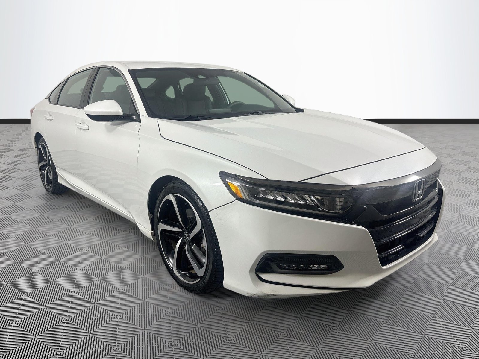 Used 2020 Honda Accord Sport image 1