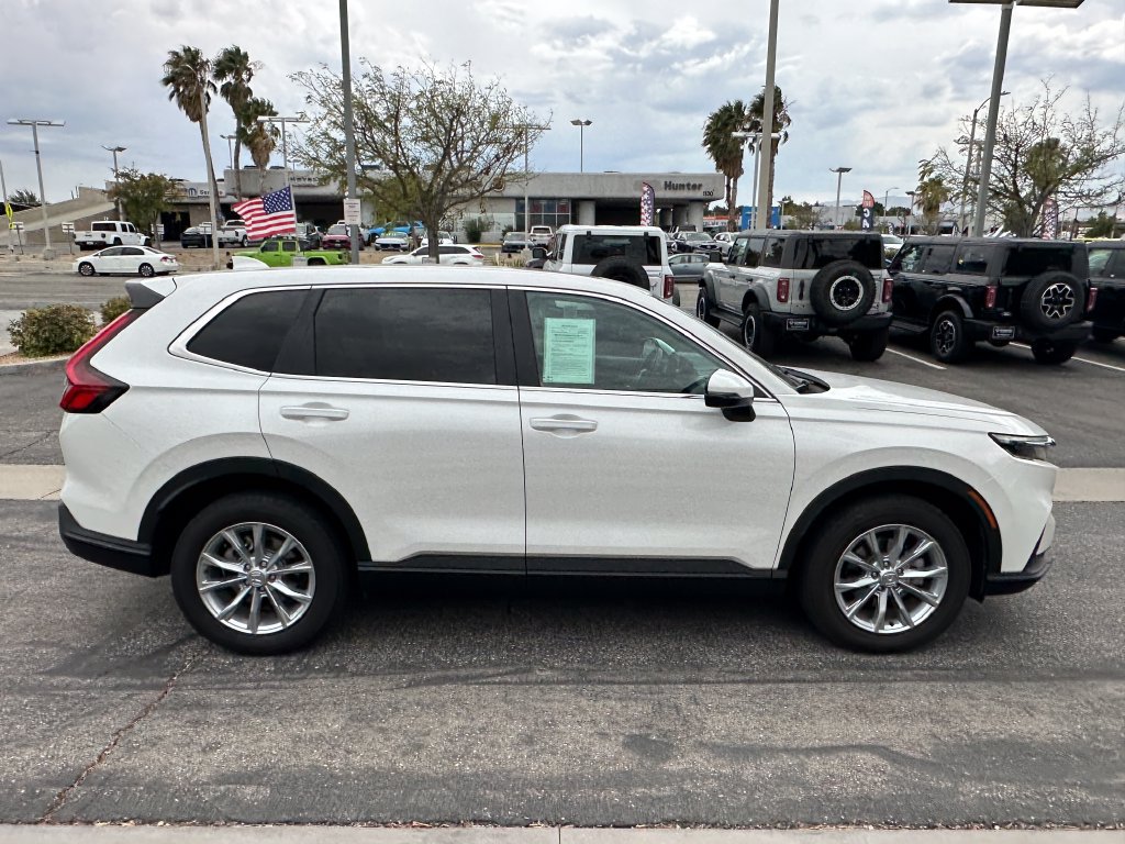 Used 2025 Honda CR-V EX-L image 9