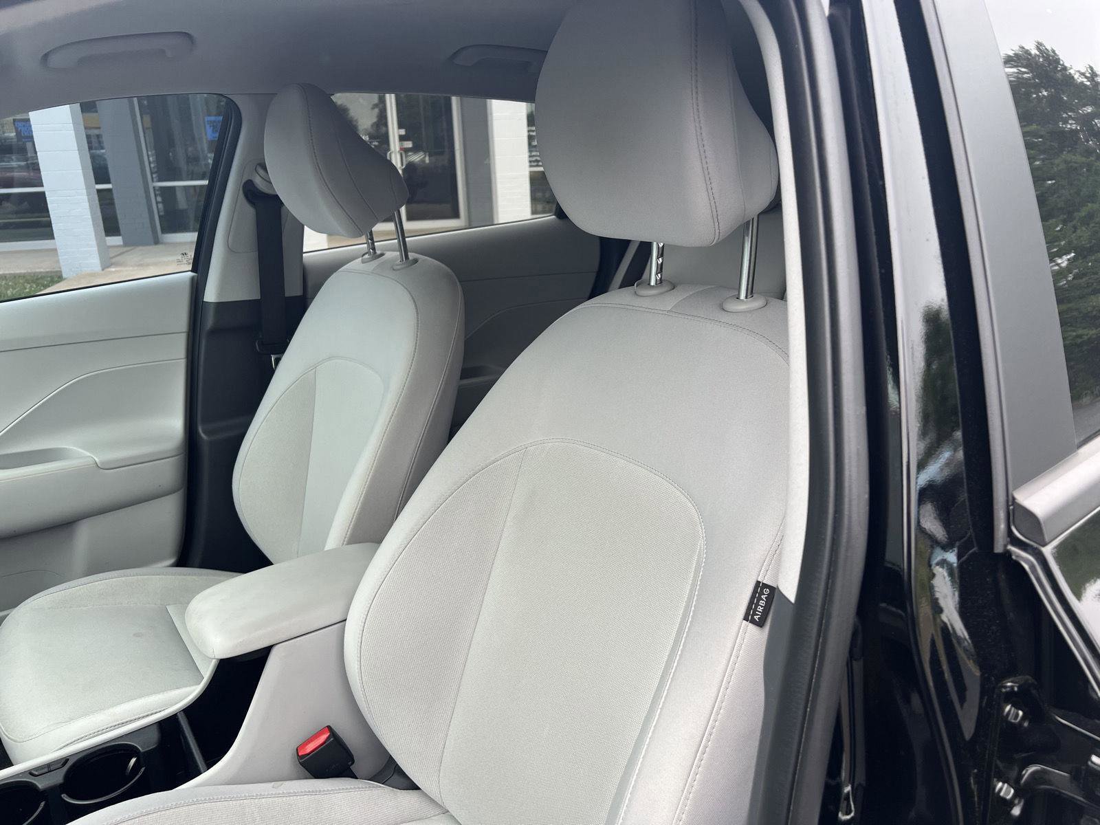 Used 2024 Hyundai Kona SEL w/ Convenience Package AWD/4WD image 9