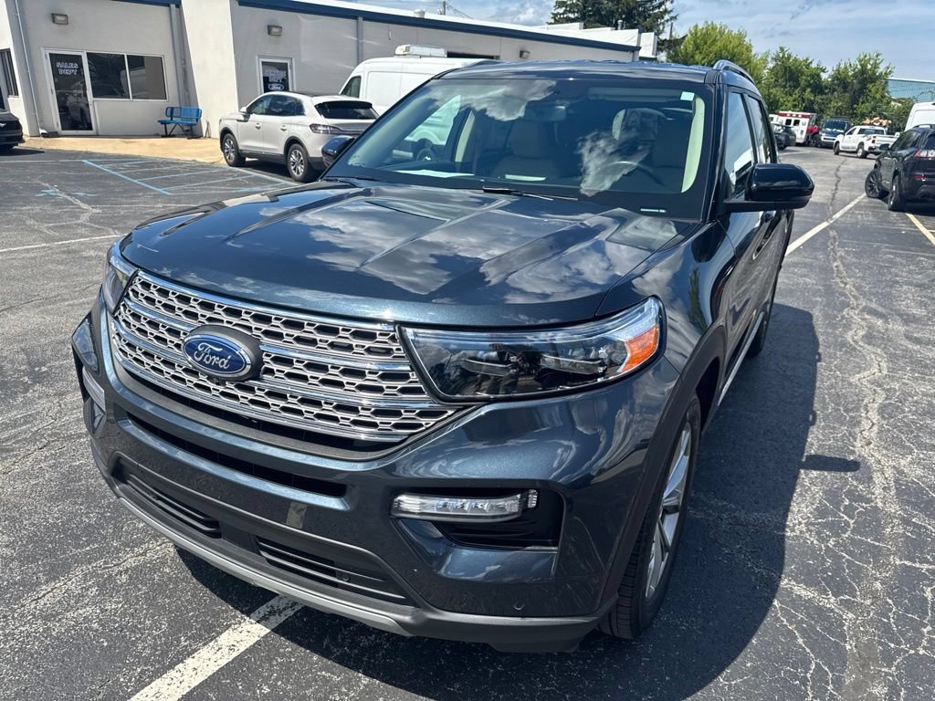 Certified 2023 Ford Explorer Limited w/ Equipment Group 301A AWD/4WD image 59