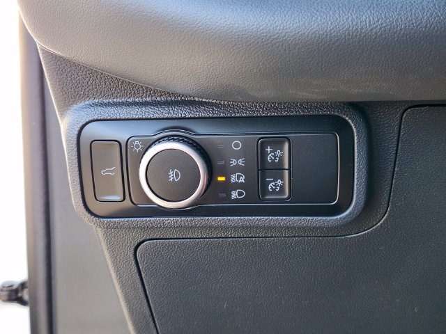 Certified 2025 Ford Explorer Active w/ Active Comfort Package AWD/4WD image 24