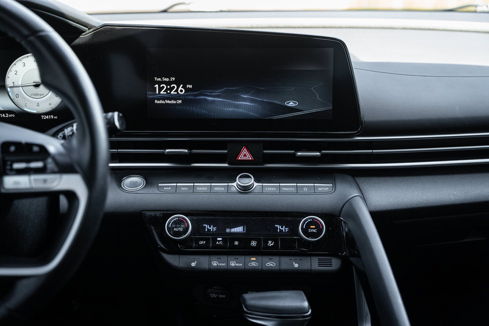 Used 2023 Hyundai Elantra SEL w/ Convenience Package FWD image 28