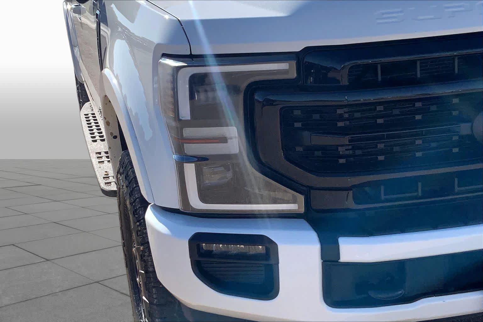 Certified 2022 Ford F250 Lariat w/ Tremor Off-Road Package AWD/4WD image 28