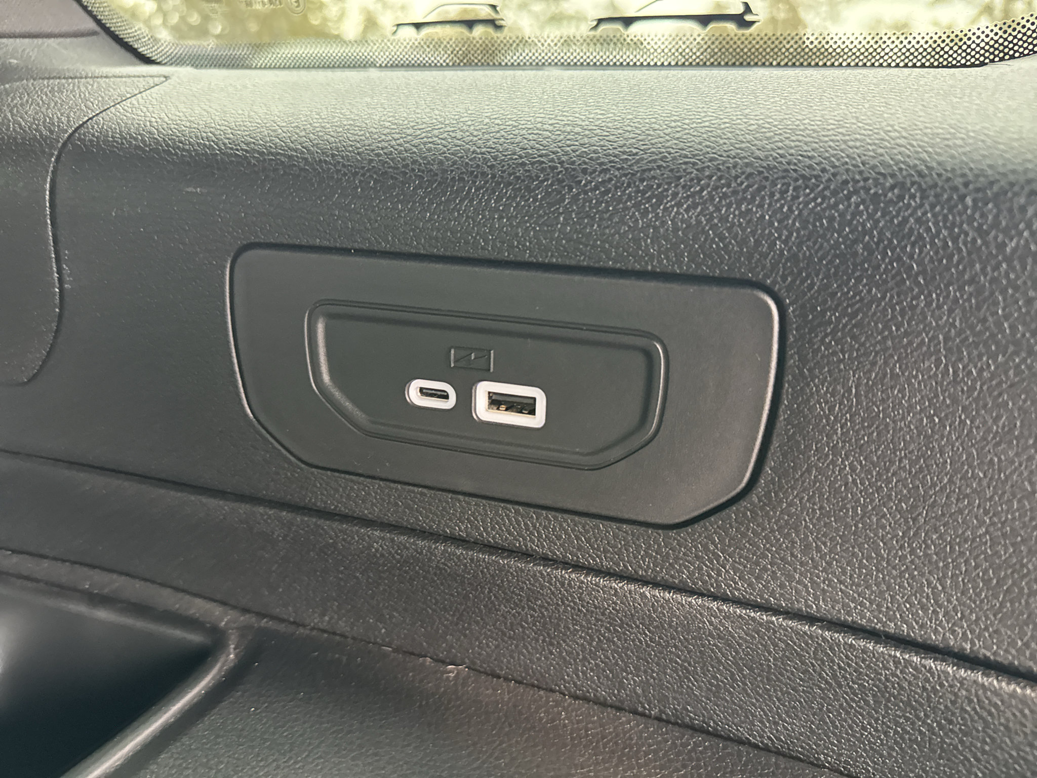 Used 2023 Jeep Grand Cherokee L Overland AWD/4WD image 32