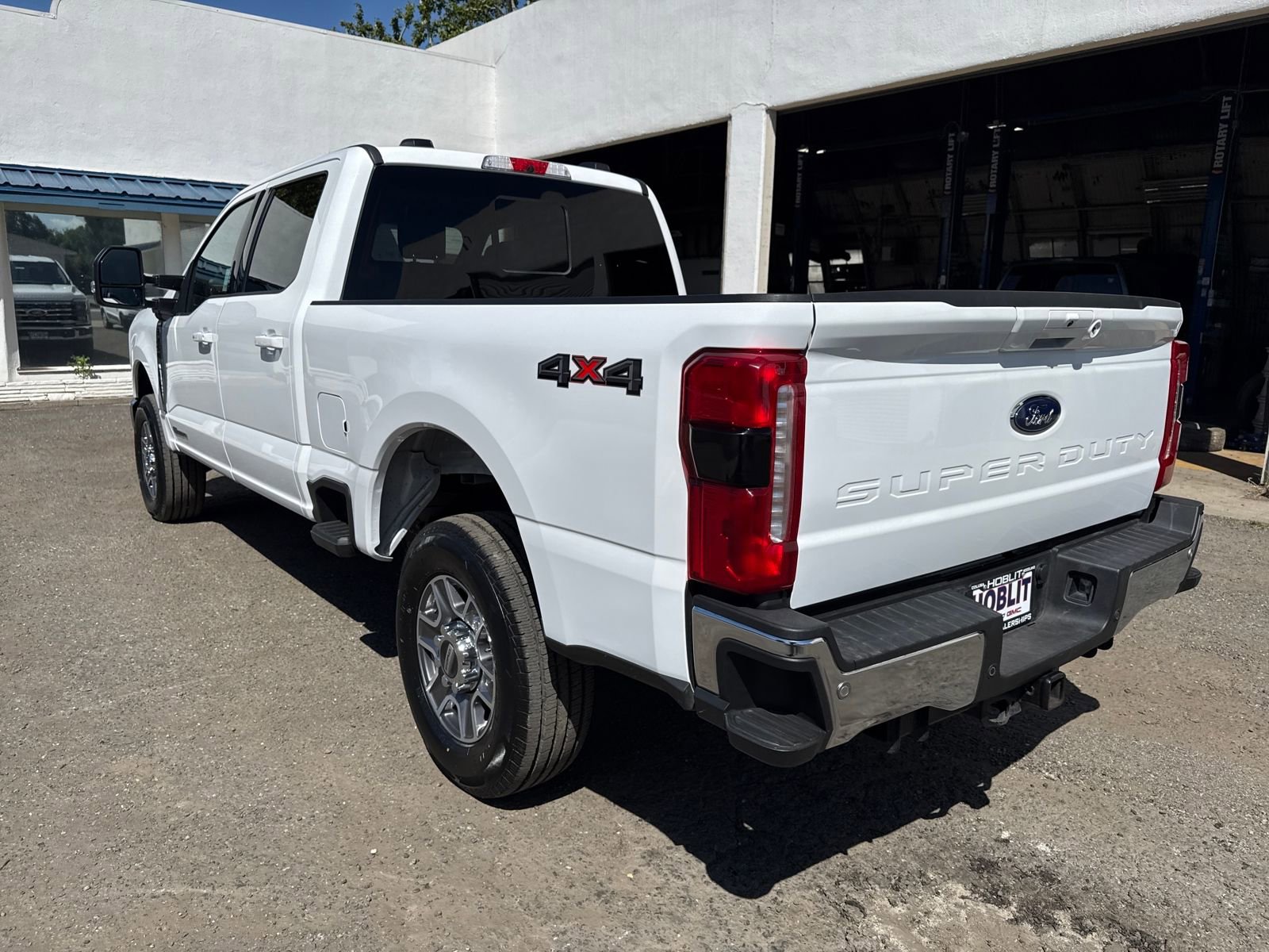 Certified 2024 Ford F250 Lariat AWD/4WD image 3