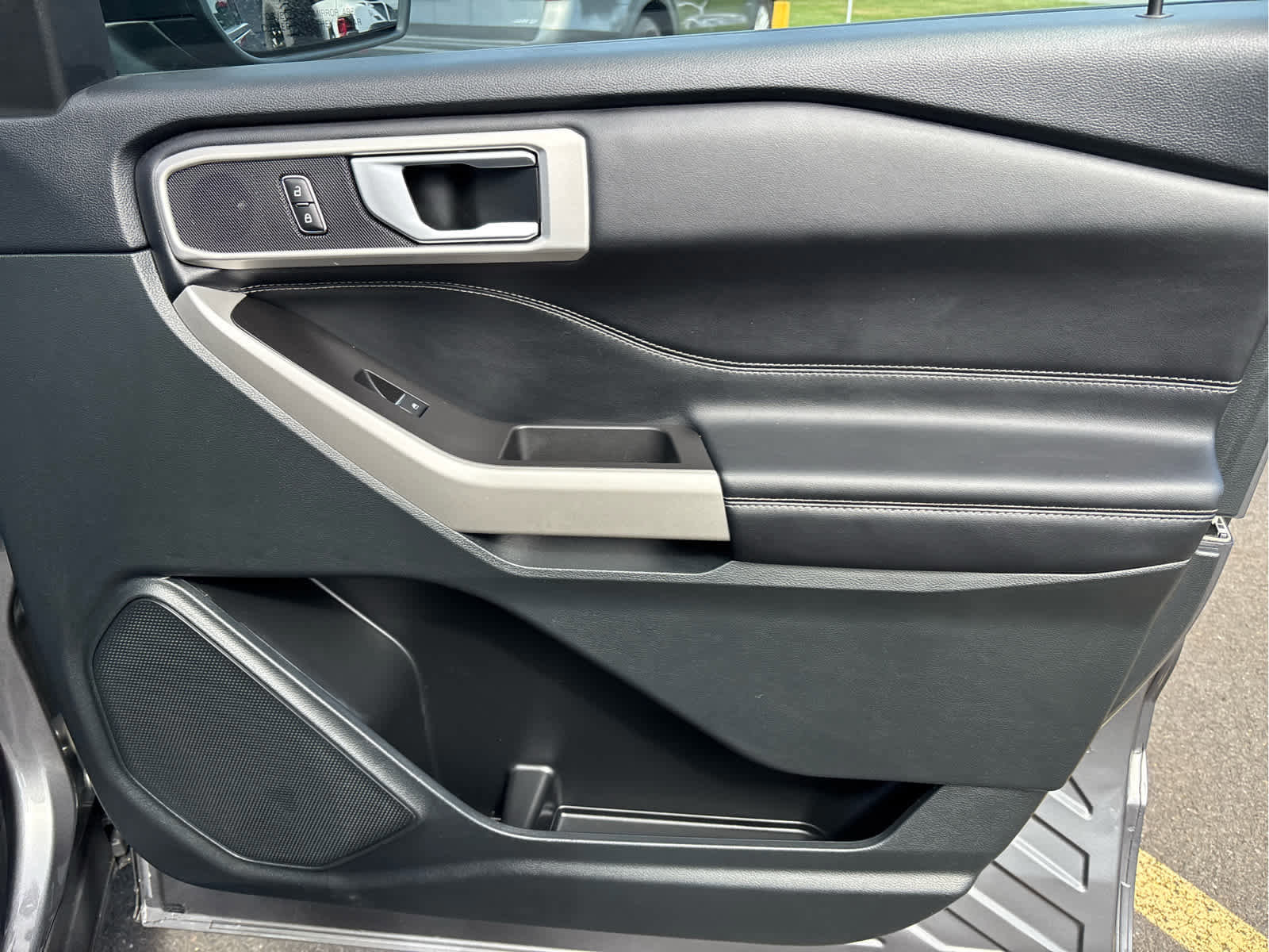 Certified 2023 Ford Explorer XLT w/ Equipment Group 202A image 28