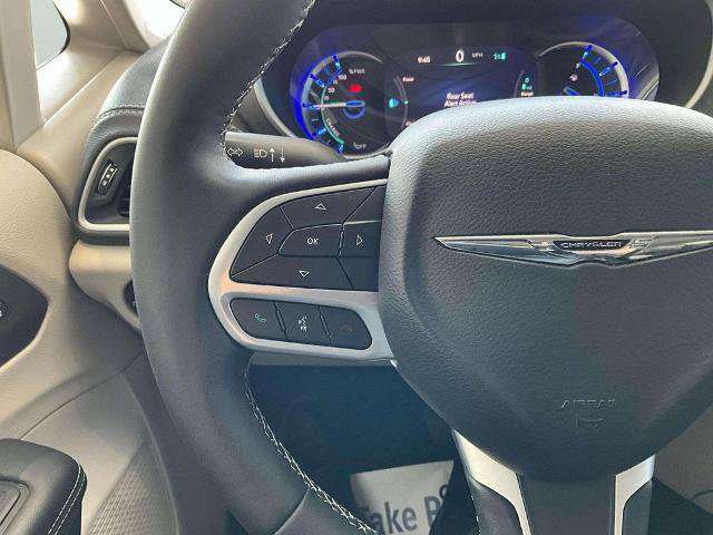 Used 2024 Chrysler Pacifica Limited FWD image 12