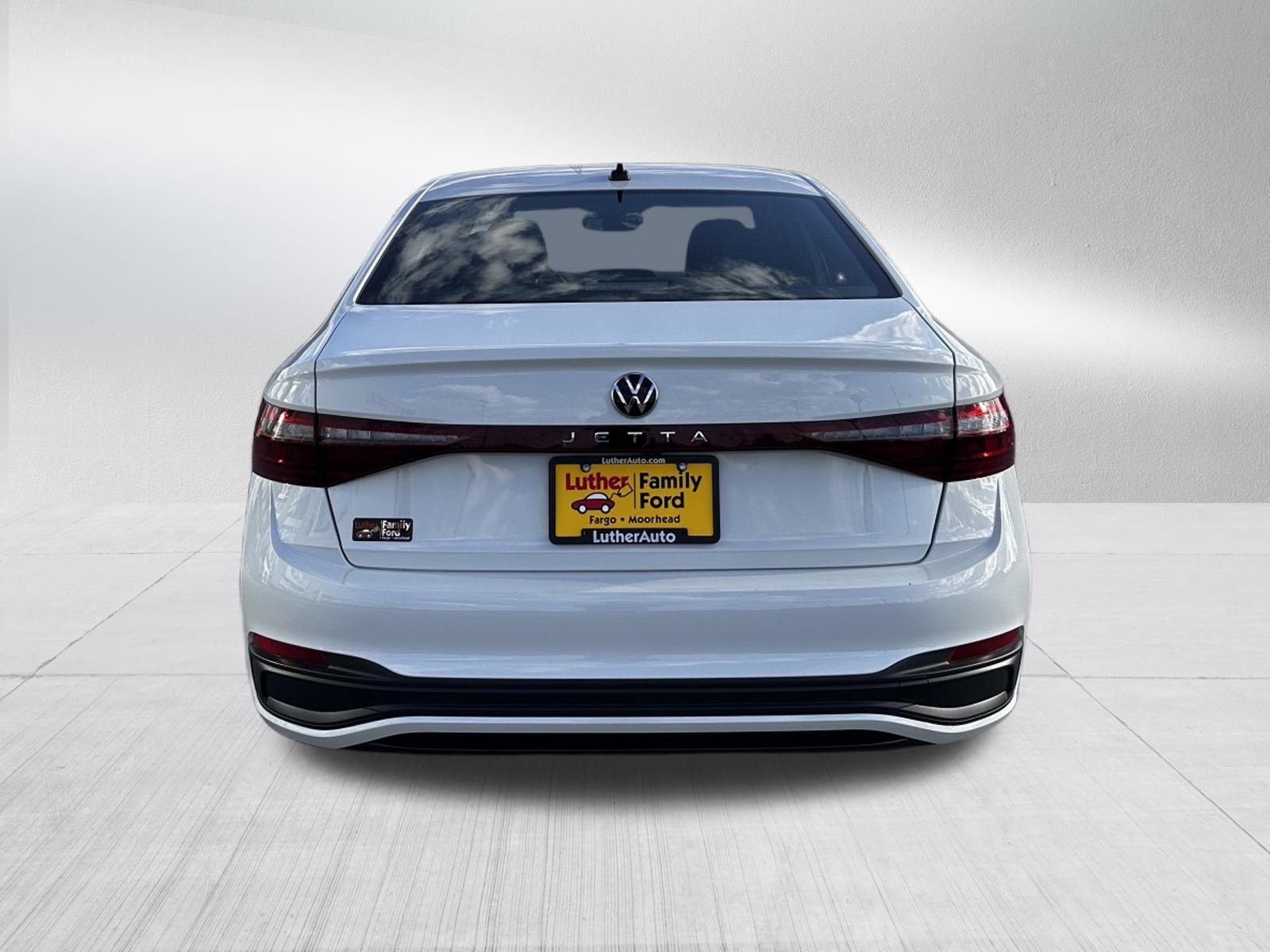 Used 2025 Volkswagen Jetta Sport FWD image 6