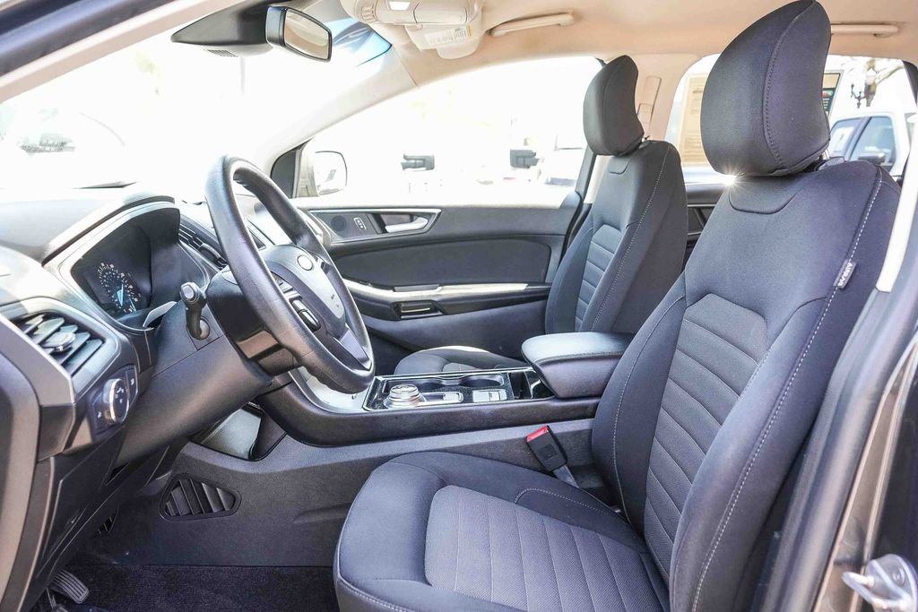 Certified 2019 Ford Edge SE FWD image 21