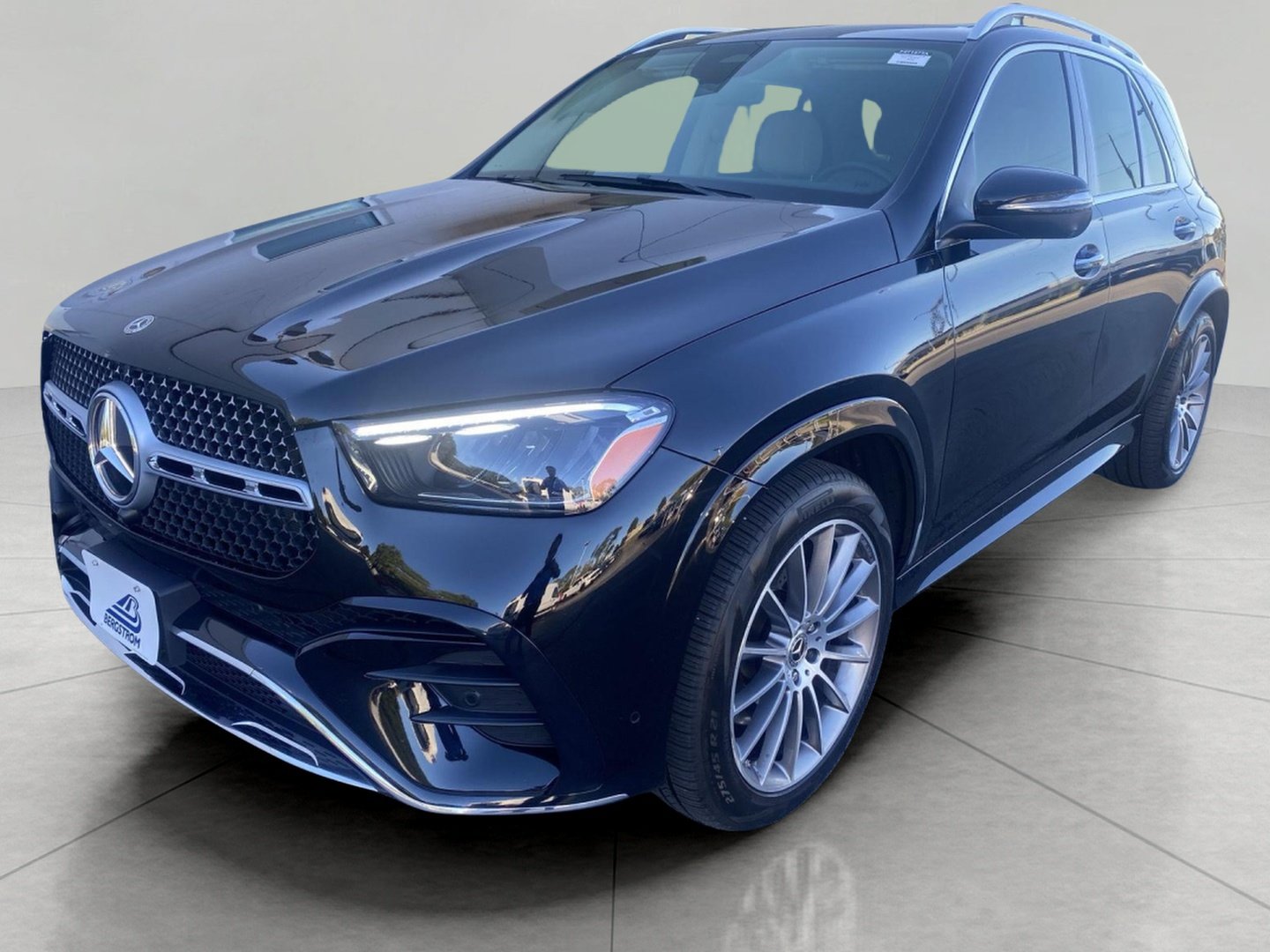 Used 2024 Mercedes-Benz GLE 350 4MATIC image 4