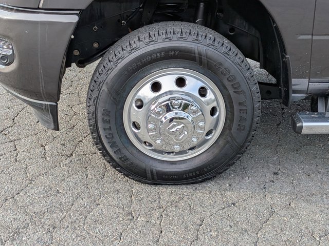 Used 2023 RAM 3500 Laramie image 11