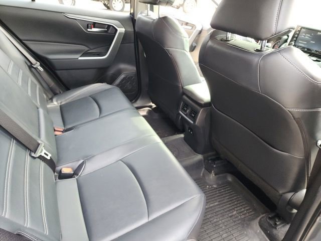 Used 2021 Toyota RAV4 XLE Premium AWD/4WD image 43