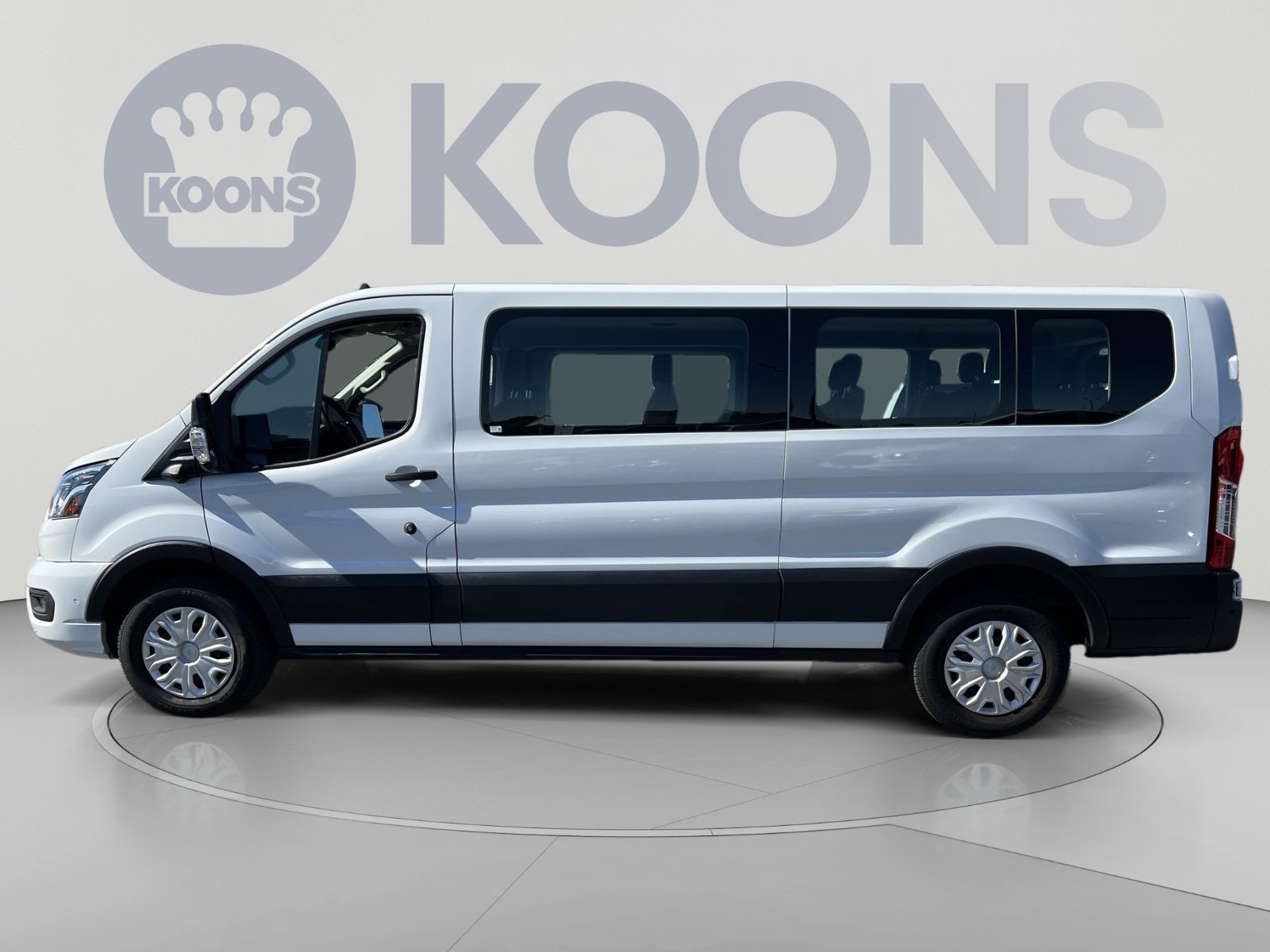 Certified 2023 Ford Transit 350 XLT RWD image 2