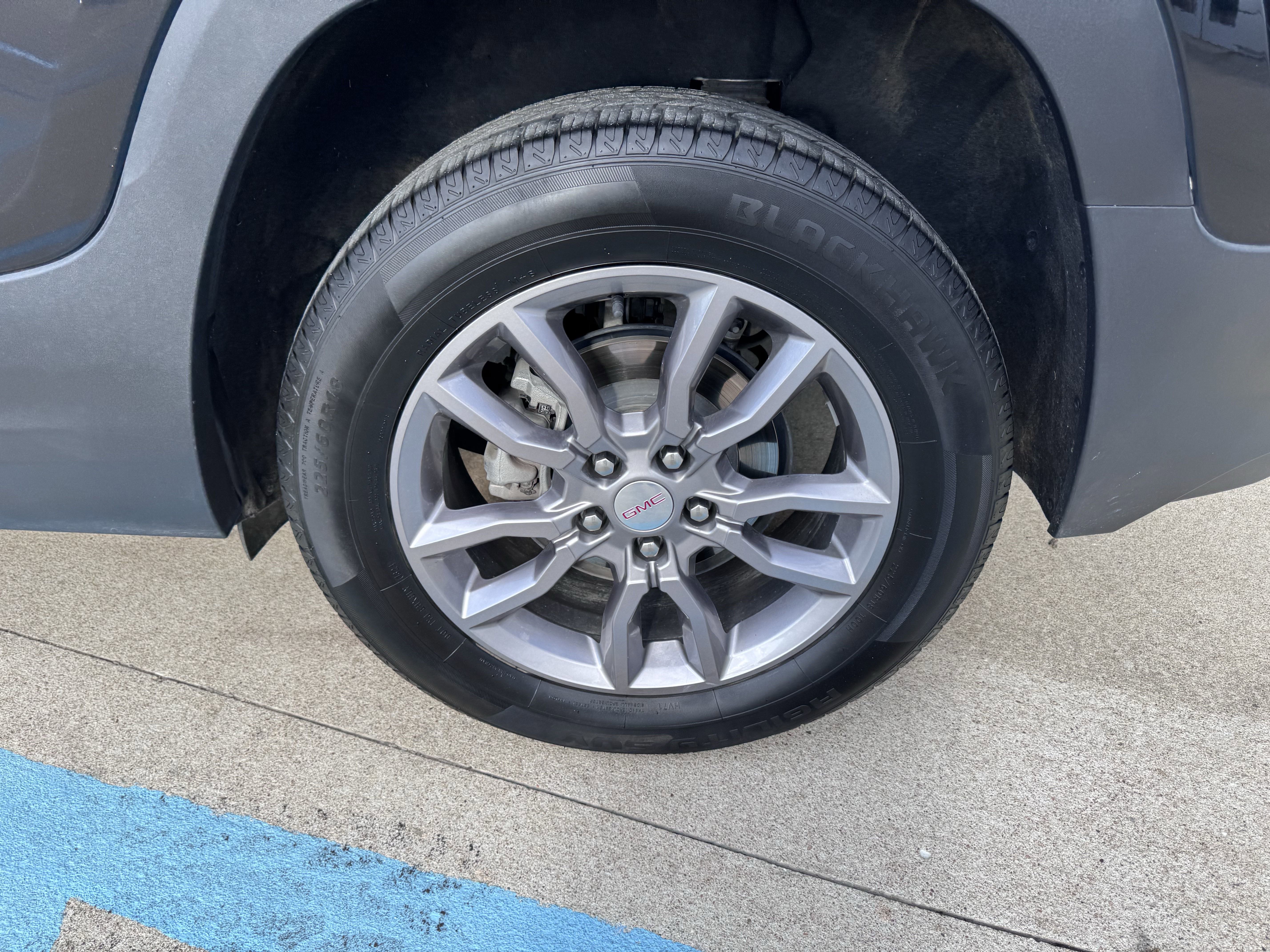 Used 2023 GMC Terrain SLT image 6