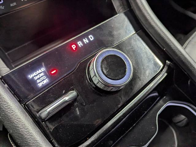 Used 2023 Jeep Grand Cherokee L Limited w/ Trailer Tow Group (B) AWD/4WD image 10