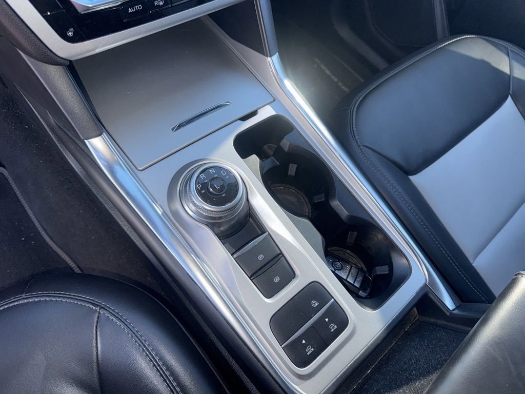 Certified 2022 Ford Explorer XLT w/ Equipment Group 202A image 14