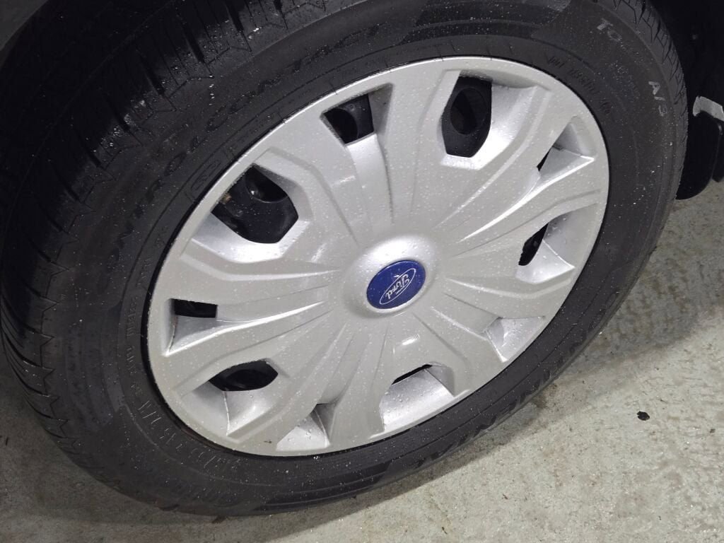 Certified 2022 Ford Transit Connect XL image 18