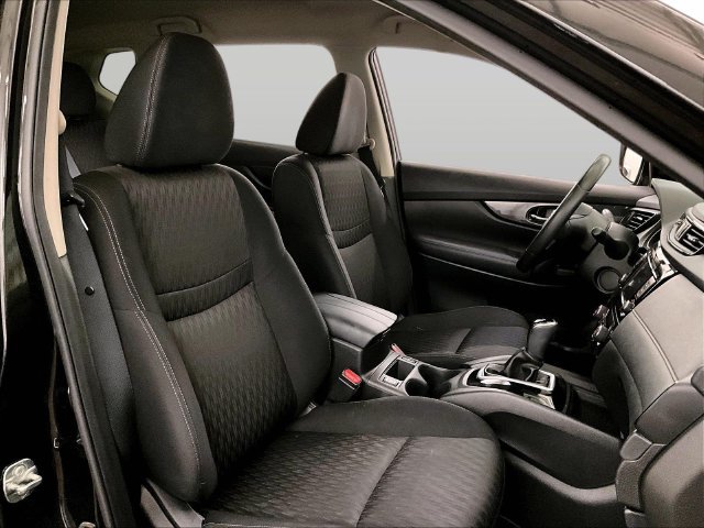 Used 2019 Nissan Rogue SV AWD/4WD image 7