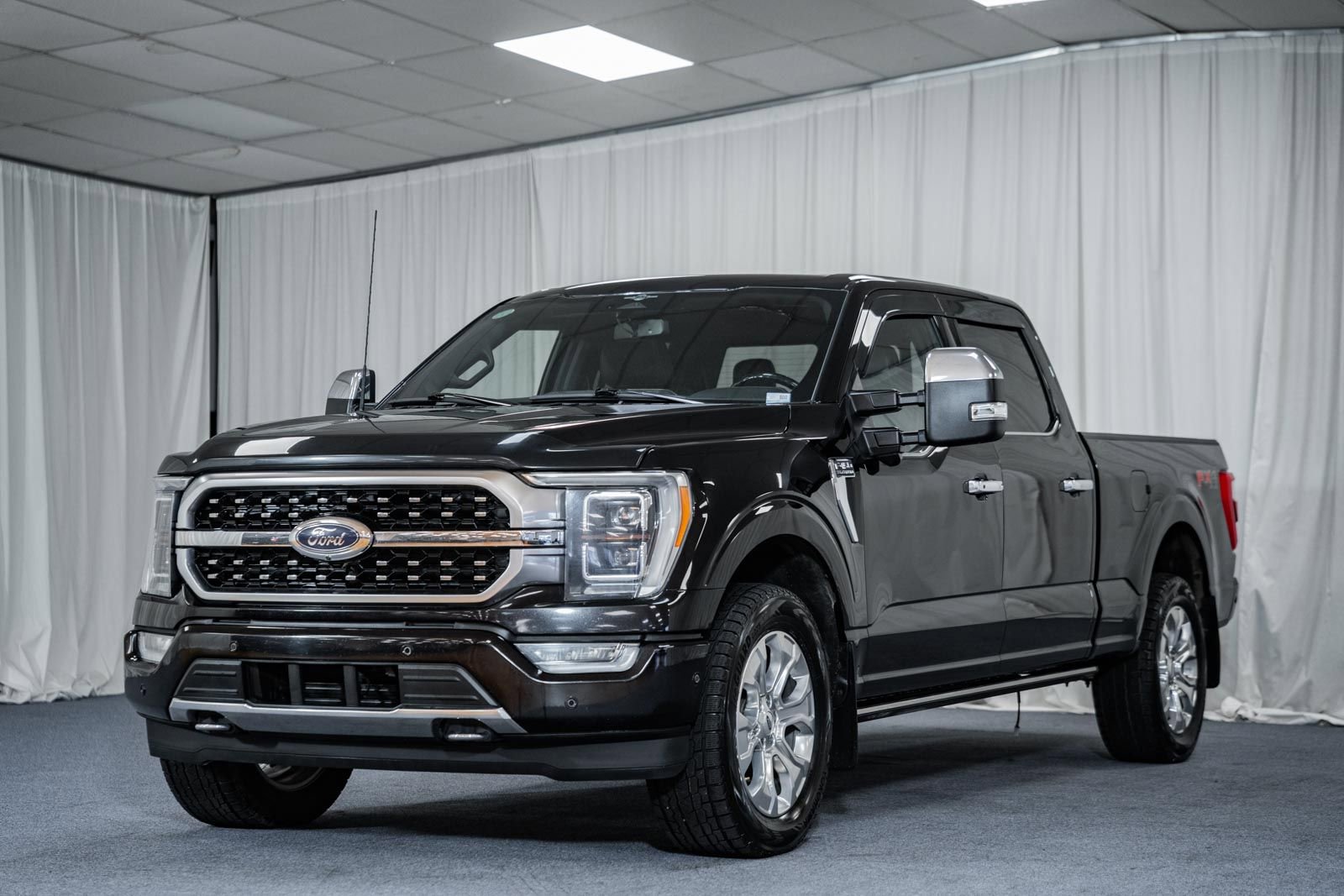 Certified 2023 Ford F150 Platinum w/ FX4 Off-Road Package image 3