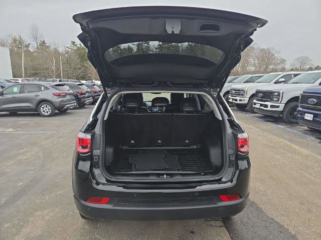 Used 2021 Jeep Compass Limited image 3