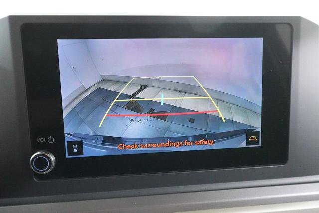 Used 2024 Toyota Tacoma SR5 AWD/4WD image 17