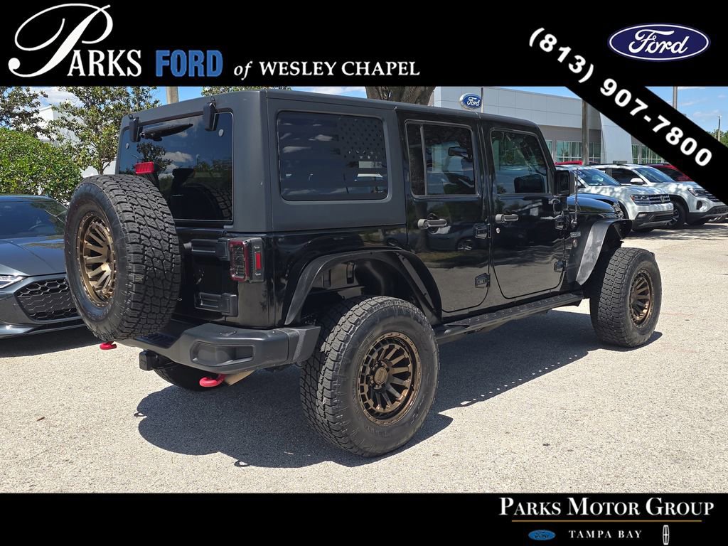 Used 2017 Jeep Wrangler Unlimited Rubicon AWD/4WD image 3
