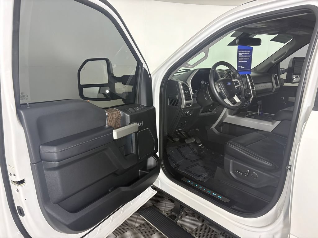 Certified 2019 Ford F250 Lariat w/ Lariat Ultimate Package AWD/4WD image 11