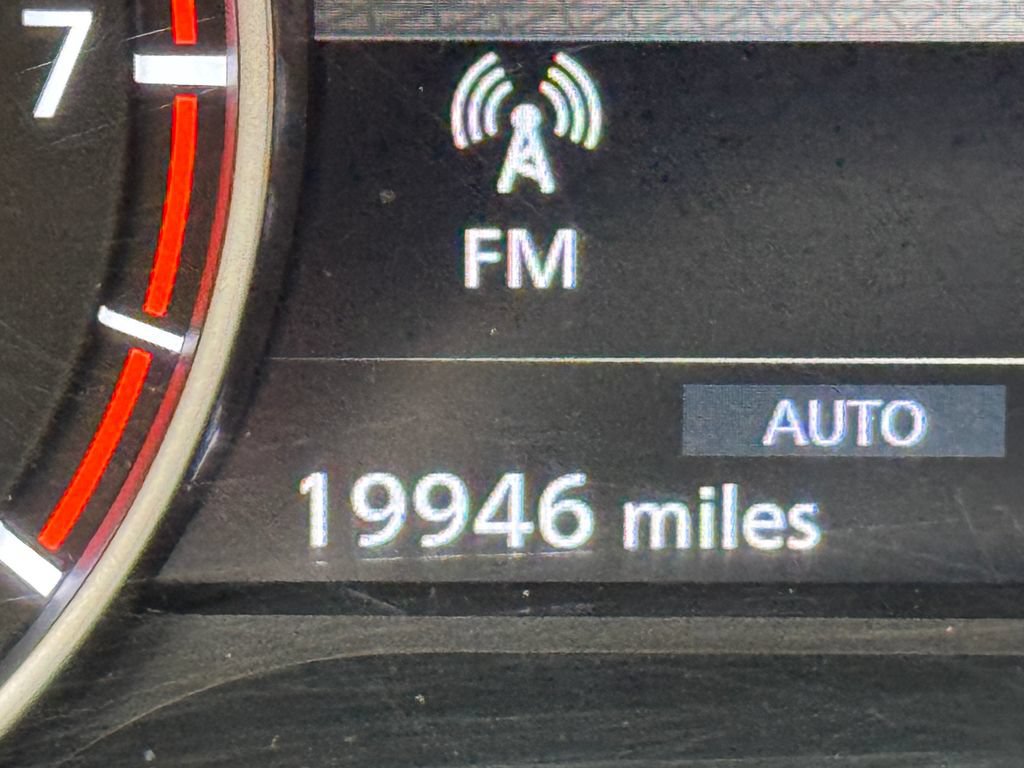 Used 2023 Nissan Rogue SV AWD/4WD image 17