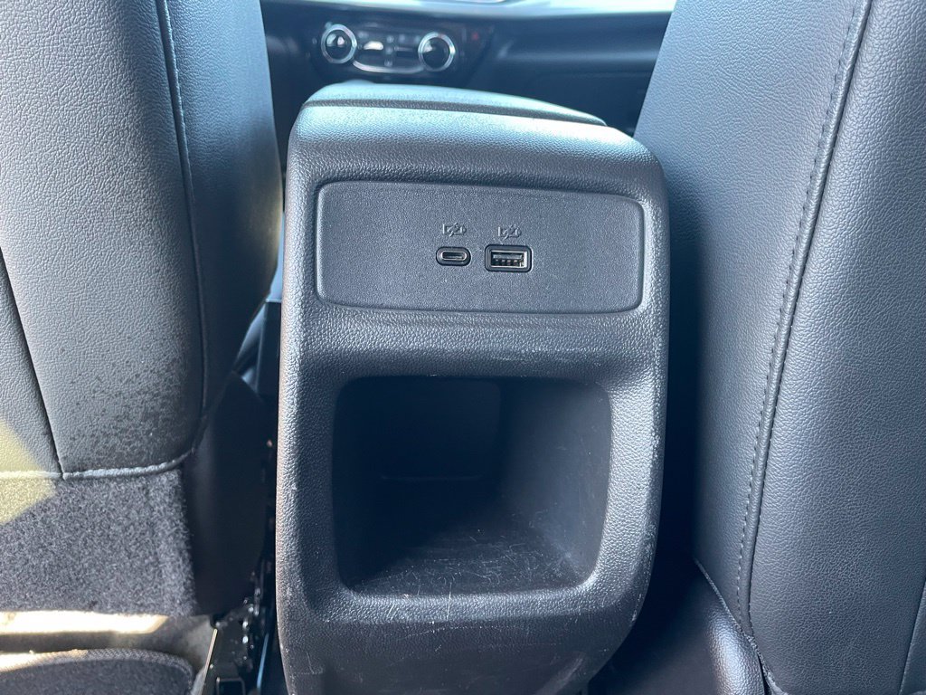 Used 2024 Chevrolet Trax LT FWD image 25