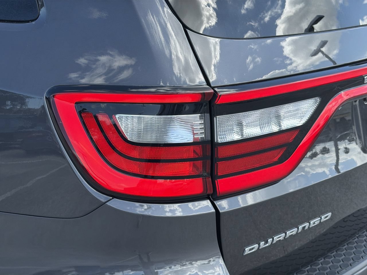 Used 2024 Dodge Durango GT RWD image 7