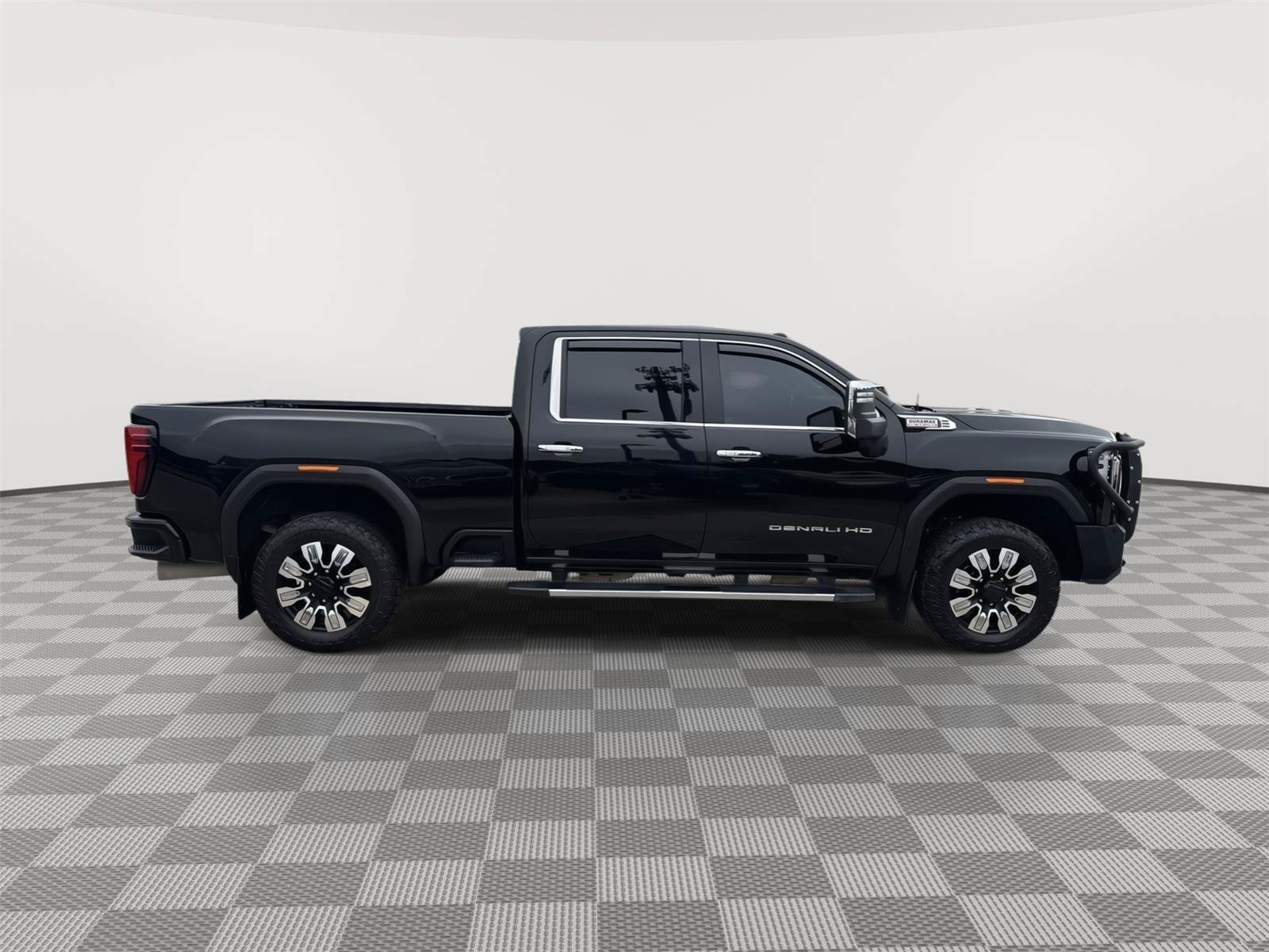 Used 2025 GMC Sierra 2500 Denali w/ Denali Reserve Package AWD/4WD image 5