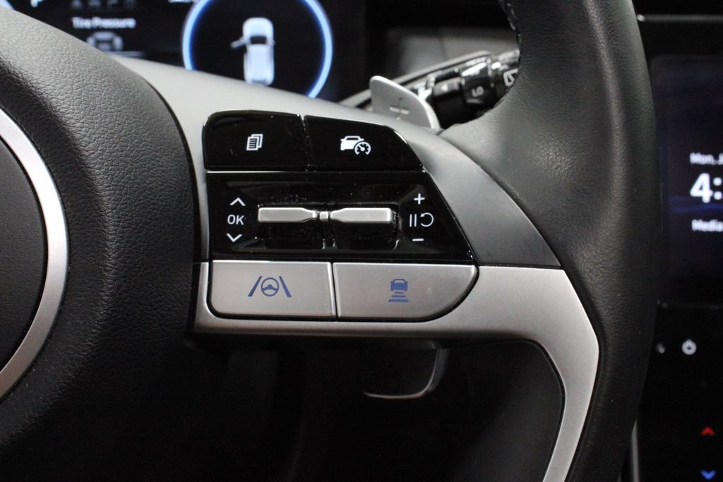 Used 2024 Hyundai Tucson Limited AWD/4WD image 29
