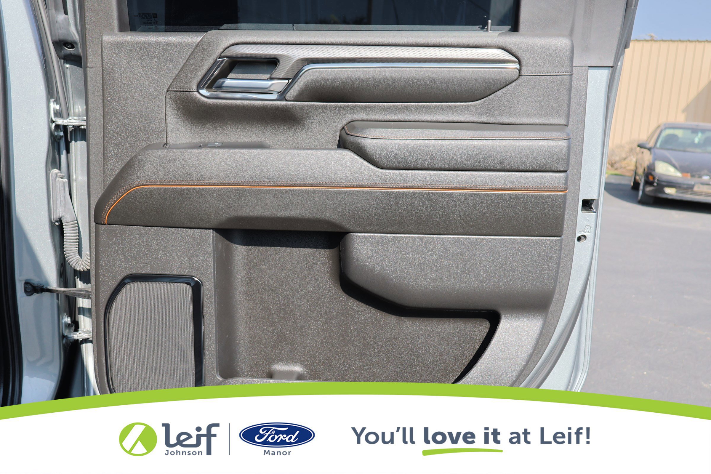 Used 2024 GMC Sierra 2500 AT4 w/ Technology Package image 32